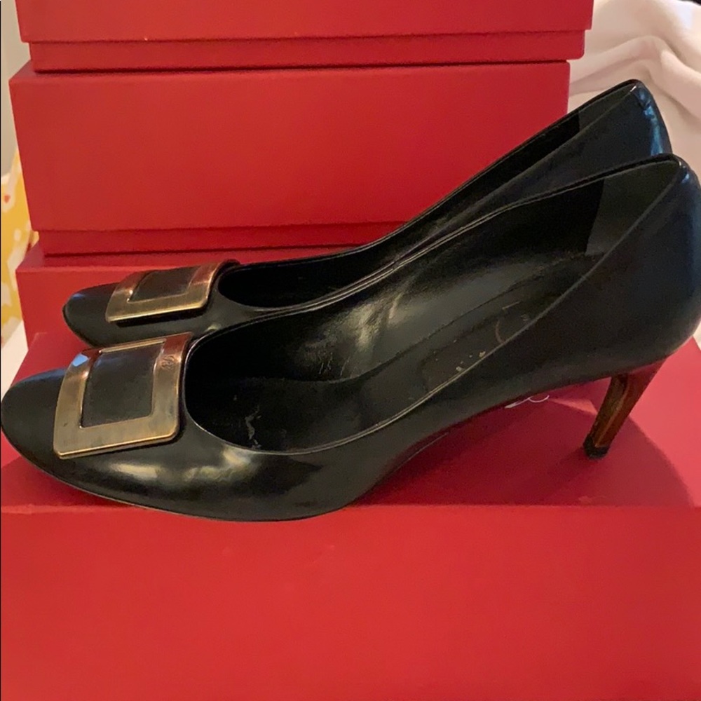 Black Roger Vivier pumps with bronze heel & buckle